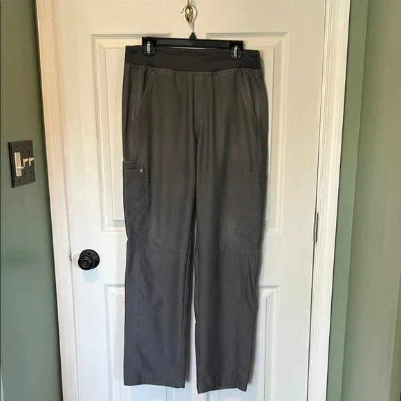 Men’s Figs Gray Scrub Pants - Picture 1 of 4